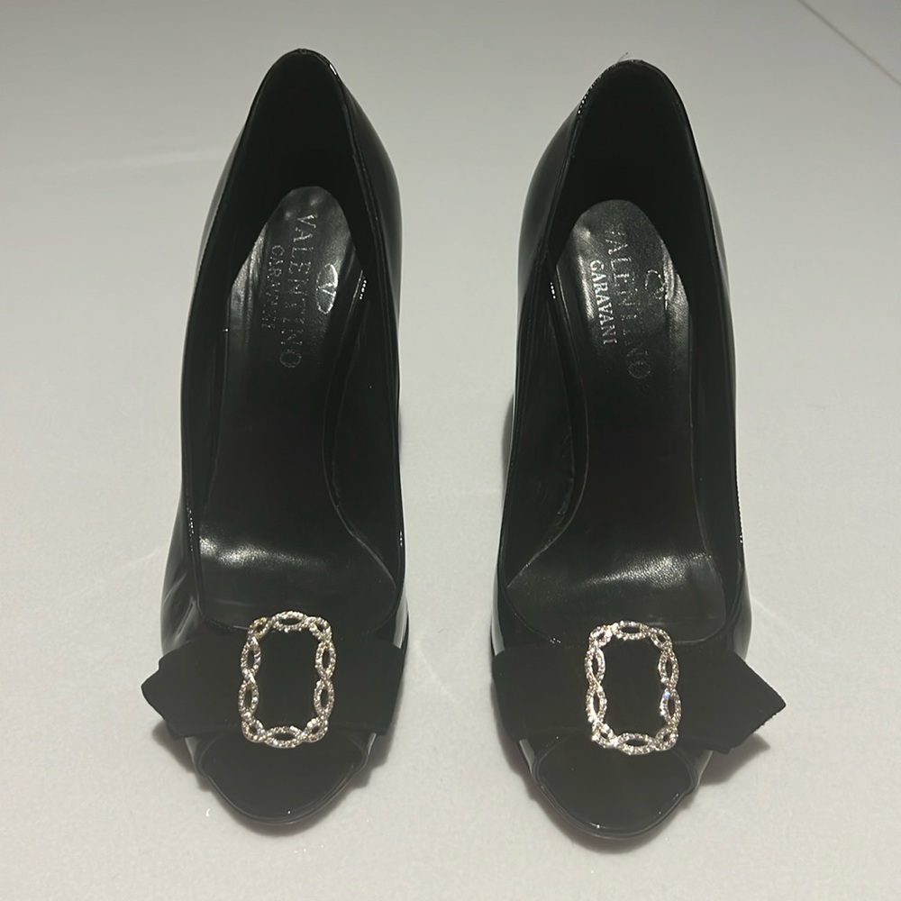 Valentino black patent peep toe pumps with rhinestone clip on toe